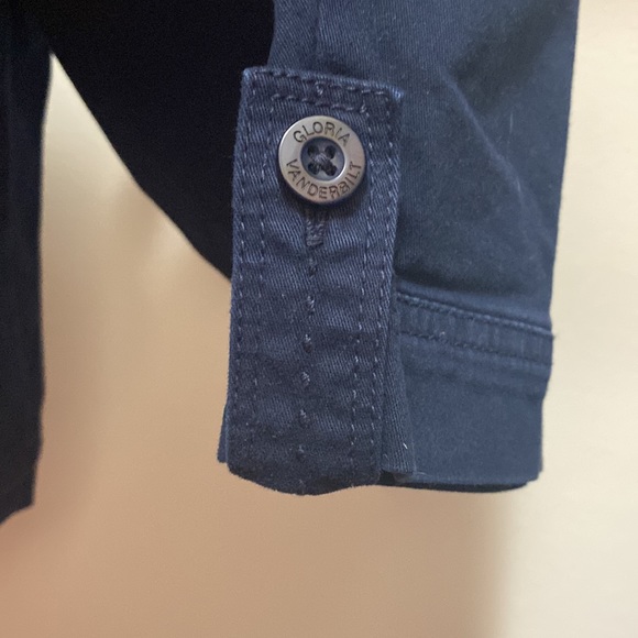 NWT GloriaVanderbilt  khaki shorts. Women’s size 6 - Picture 5 of 8